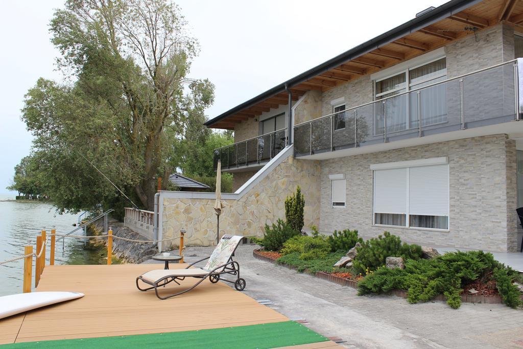 Parton Villa Apartments Фоньод Номер фото