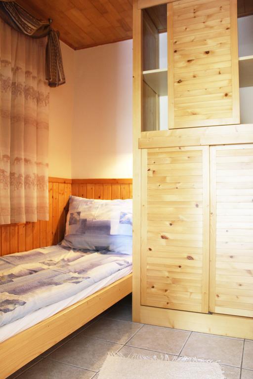 Parton Villa Apartments Фоньод Номер фото